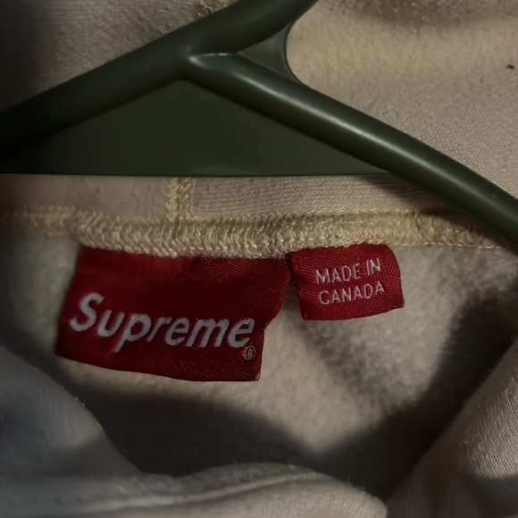 Supreme hoodie peach color - Picture 2 of 4